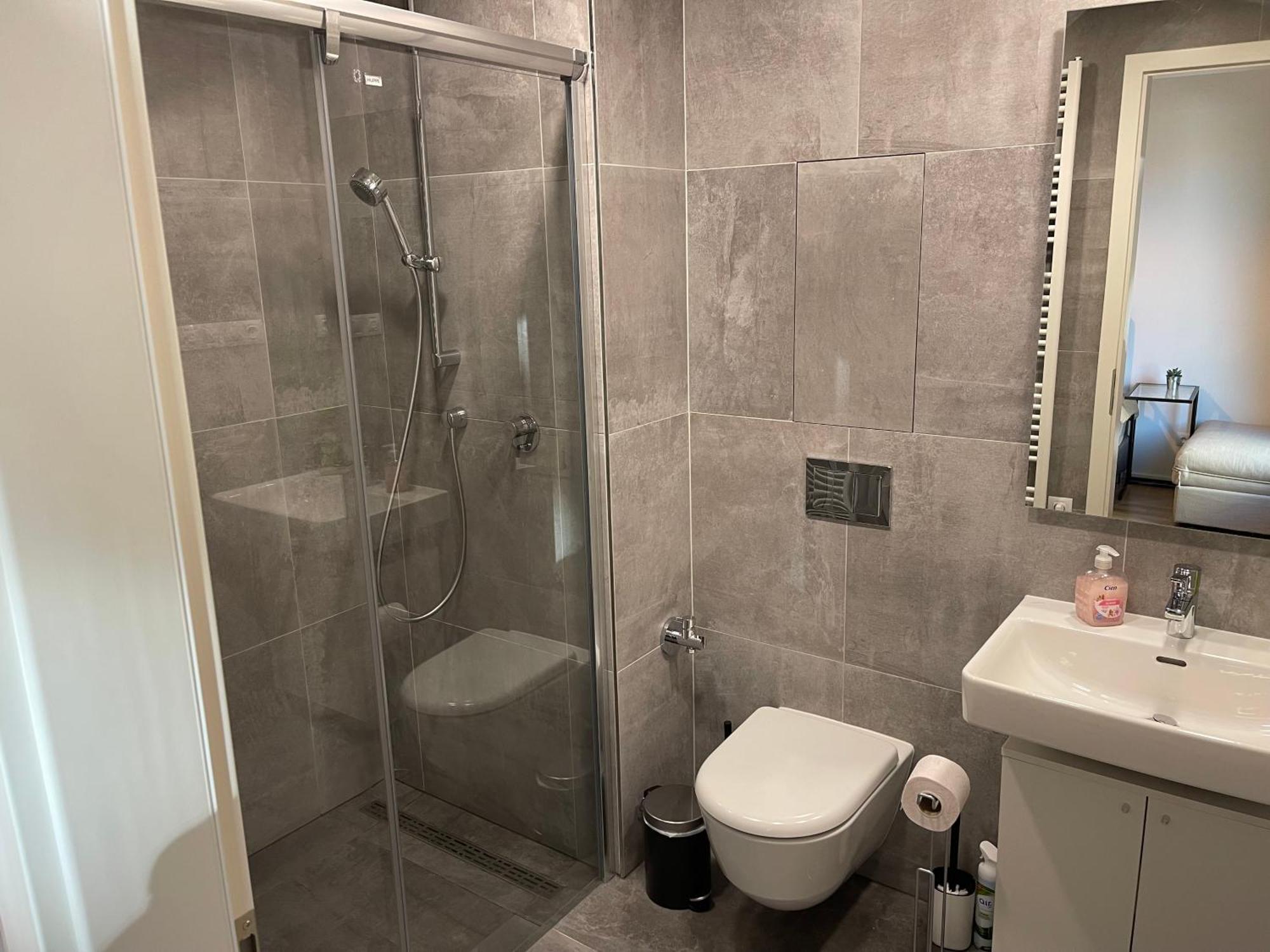 Apartment 4 Room, 2 Bath, Parking Praha Bagian luar foto